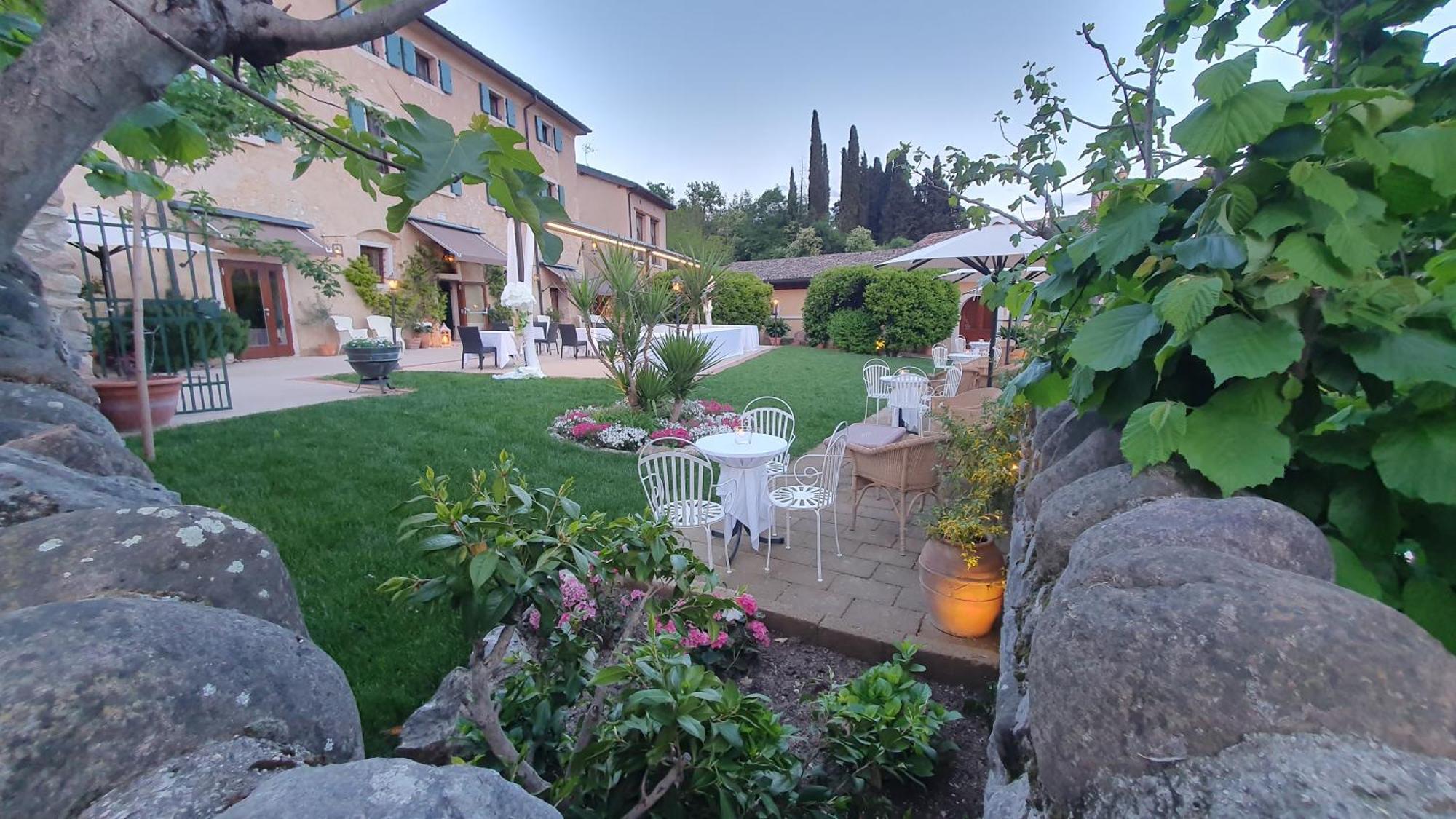 Resort Locanda San Verolo Boutique Hotel Costermano Exteriör bild